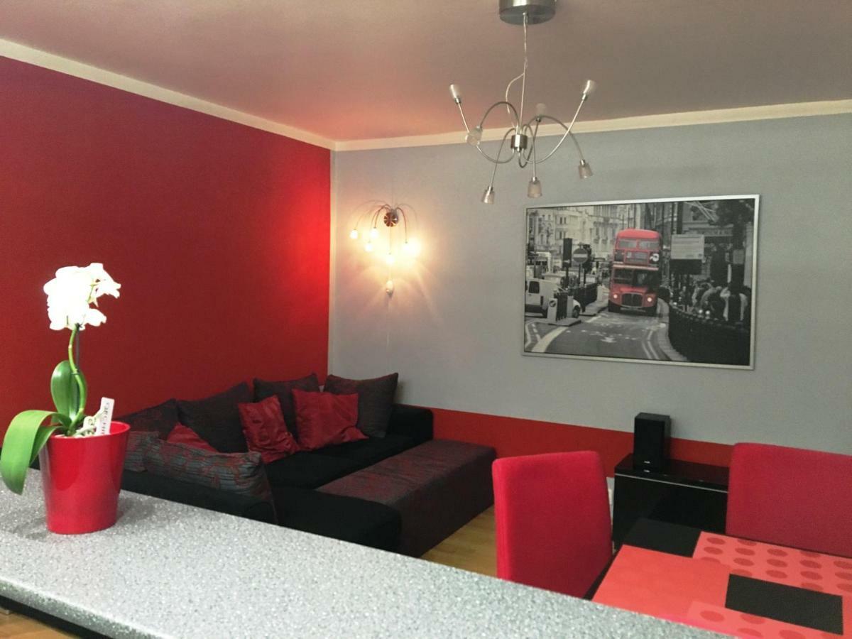 Apartment Scirocco Prague - Two Bedroom Apartment エクステリア 写真